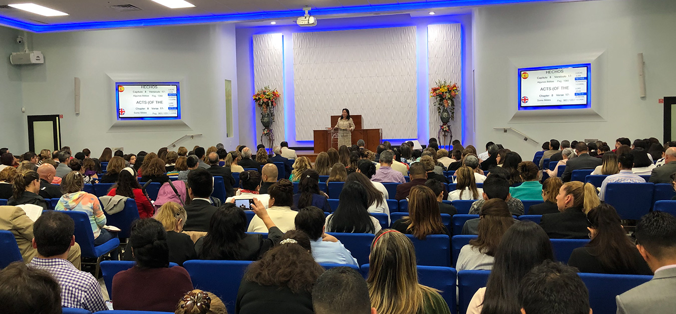 Fotos visita a la Iglesia de Dios Ministerial de Jesucristo Internacional  en West Palm Beach, Florida, EEUU – 20 de diciembre. – María Luisa Piraquive